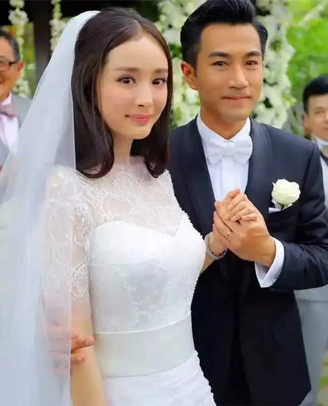 有望复合赵丽颖冯绍峰多次同框,小号被扒至今未换情头,双方未回应