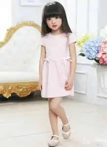 贝乐依娃打扮纯真邻家女孩