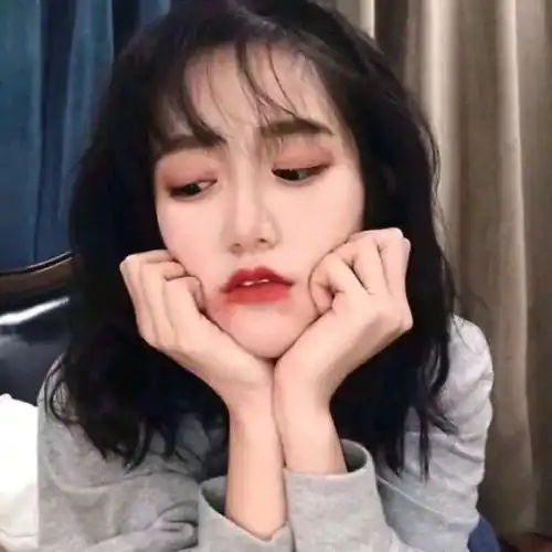 纯欲风女生头像真人不像