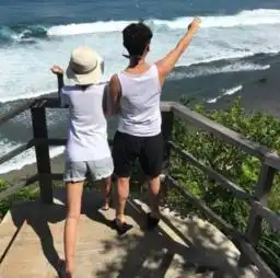 孙怡董子健女儿迎1岁生日,夫妻俩庆祝方式大不同