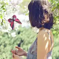 森系文艺捧花遮住眼睛的图片微信头像图片大全
