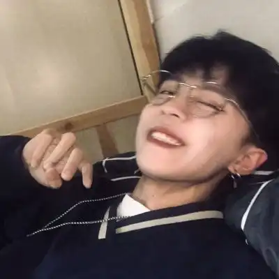 男生头像告诉桃花,不必开了