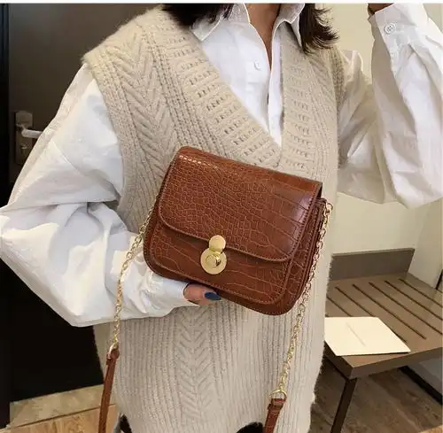超火包包女新款潮时尚鳄鱼纹小方包韩版潮流百搭高级感ins斜挎包单肩包