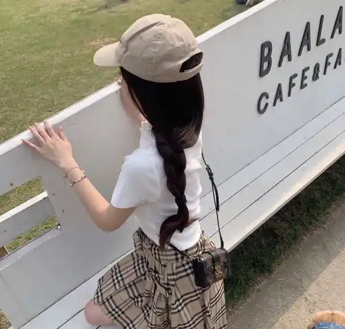 超美女生不露脸头像