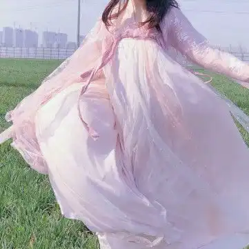 同样是闺蜜汉服蓝色vs浅粉vs深粉,网友不露脸就是牛