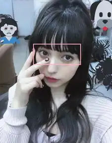 日本爆红的洛丽塔美少女,真人版混血芭比,靠漫画眼成新晋宅男女神