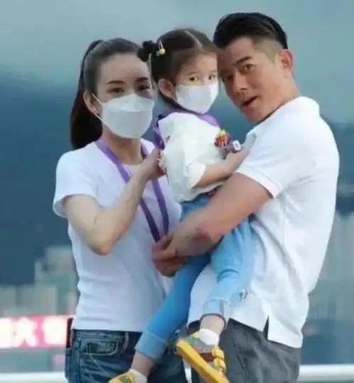 54岁郭富城首回应天王嫂培训班,霸气护妻,希望造谣者能收手