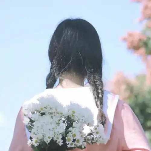 唯美女孩带花头像图片女头