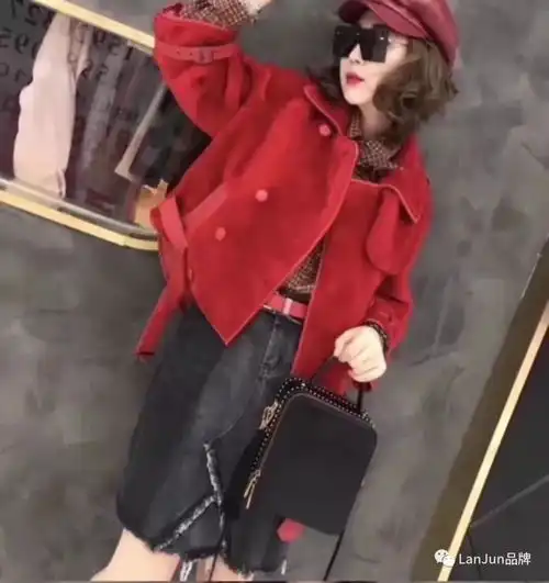 时尚品牌女装店超美女神款式多将带给你的新一轮视觉冲击