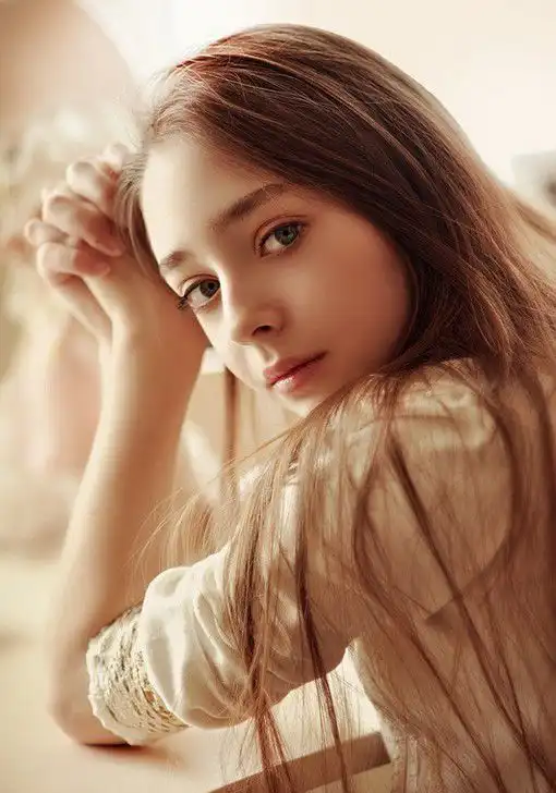 性感欧美女生图片我本纯真善良去为你自甘堕落