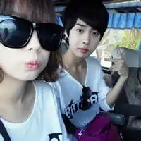 男女在一起的qq头像qq男女坐在一起头像
