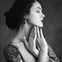 美到窒息的女性纹身摄影