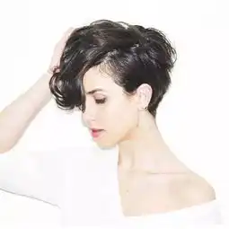 短发女孩也可以性感可爱博主karladeras