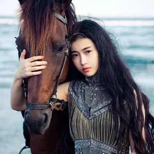 印度美女头像图片库吞噬