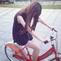 比较性感的小女人qq头像