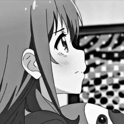 很丧很压抑的头像女黑白