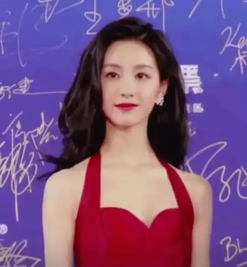 陈都灵南航校花浮沉史,她和章泽天,美人难逃金钱劫