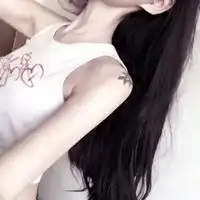 有点暴露的女生头像特别漏的真人女生头像