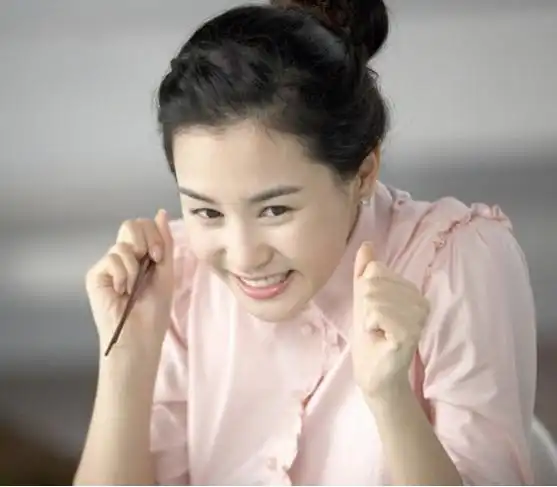 韩剧女主前三穿搭都好美宋慧乔温柔李多海俏皮,韩佳人气质最好