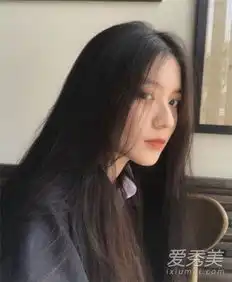 女生发型套路都一样春天换上这几款好看又性感