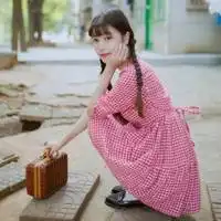 粉红头像女生格子
