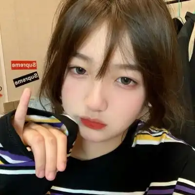 纯欲擦边女生头像甜美