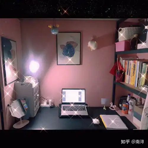 大学生女生寝室墙纸搭配装修