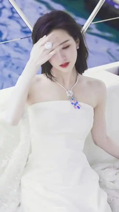 陈都灵清纯女孩的春天