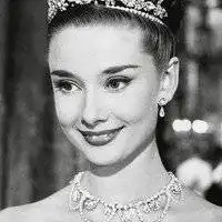 奥黛丽赫本头像复古微信头像图片大全