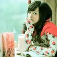 一位女生和男生说不要叫她的大名也就是她的学生名字这是要表达什么意思
