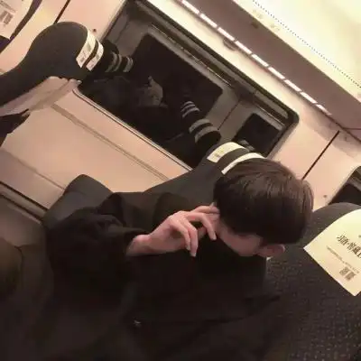 高清精品头像男,不在招摇过市只愿你喜欢