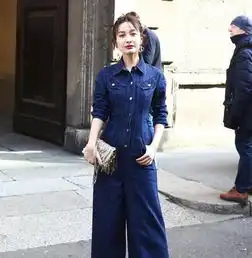 吴昕终于在时尚圈吊打谢娜一把这迷醉的眼妆,是嫌眼影太便宜