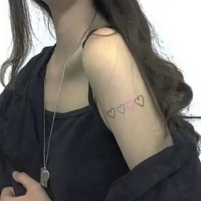 优质女头部位锁骨露锁骨的骚气头像