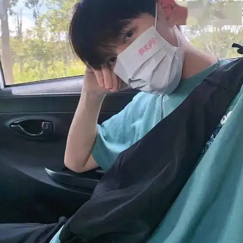 励志的头像男成熟稳重欧美