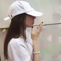 韩范超拽女生头像霸气超拽韩版女生头像
