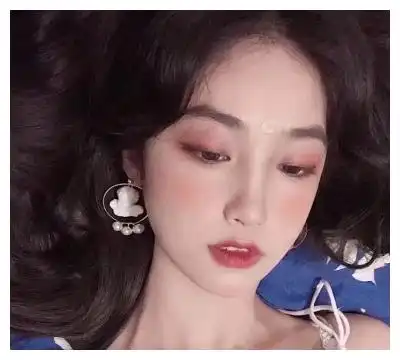 爆笑段子qq姐妹群聊起自己的男人,有说5分钟