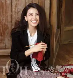 高圆圆最新时尚街拍中长发变摇滚girl