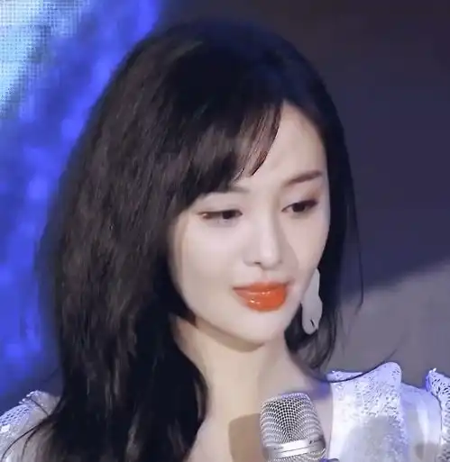 女星仙女式落泪,刘亦菲唯美,彭小苒真实,看到鞠婧祎太心疼