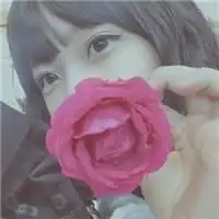 qq头像注意不要情侣的并且是女的