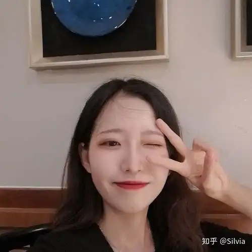 高中时素颜就好看的女生长大化妆后岂不是逆天吗