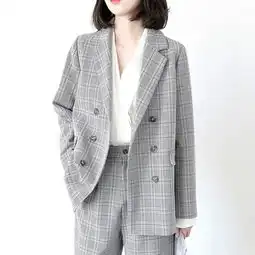 淘宝上好看到爆的女装类目店铺附商品推荐