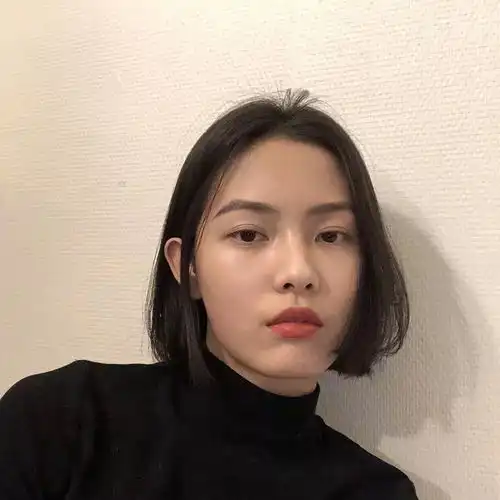 lv秀场上唯一的中国超模,竟是个00后小女生酷到让人挪不开眼