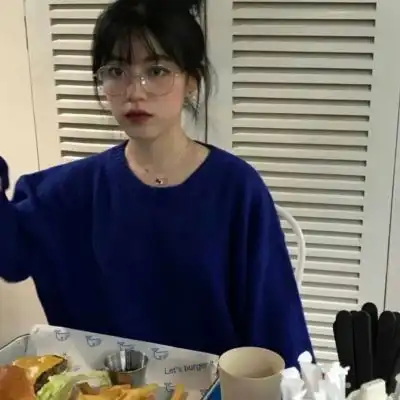 苏瓷成熟精致闺蜜女成熟时尚女生头像我要个性网