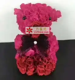 今年七夕被千奇百怪的玫瑰熊刷屏了