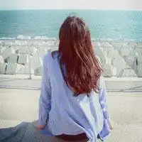 喝酒女孩的背影图片微信头像图片大全