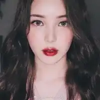 彩妆头像女生头像妖娆十足