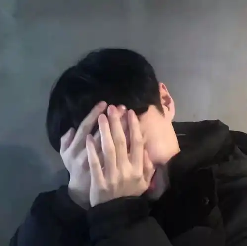 emo头像男生伤感失恋