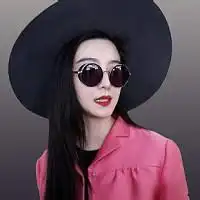 购时尚小个子女生怎样搭配秋天服装