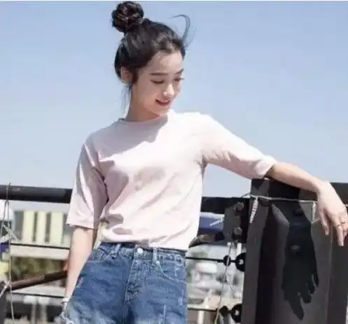 想知道一个男生是不是喜欢你,注意两个细节,结果显而易见