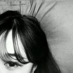 黑白渣女头像清晰版黑白